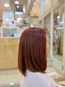 ピンクブラウン色の白髪ぼかし